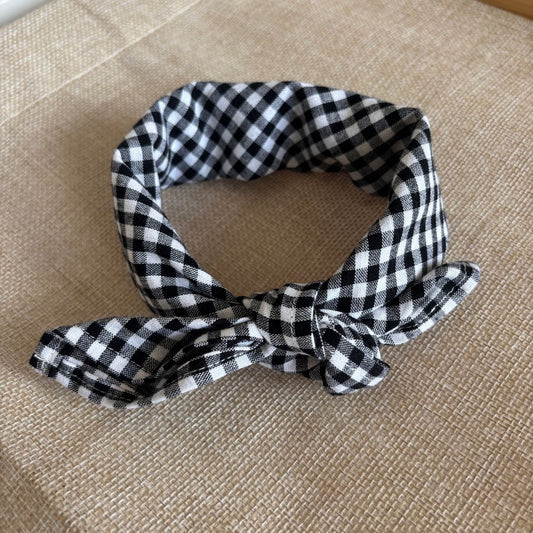 Zwart geruit baby sjaaltje