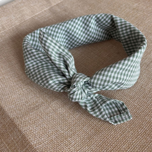 Groen geruit baby sjaaltje