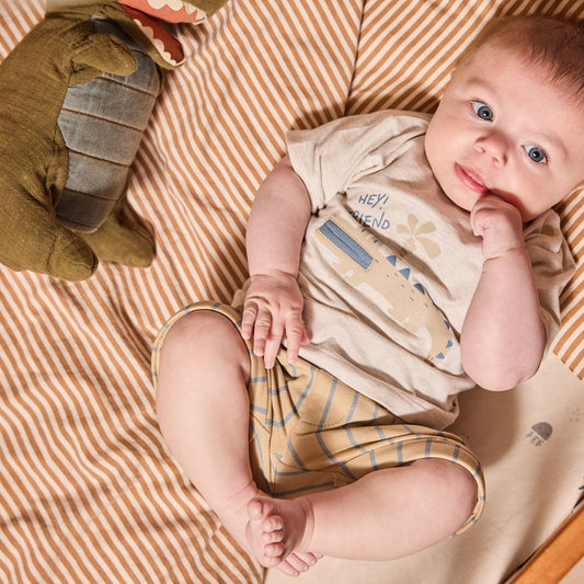 Kledingset met shirt en shorts